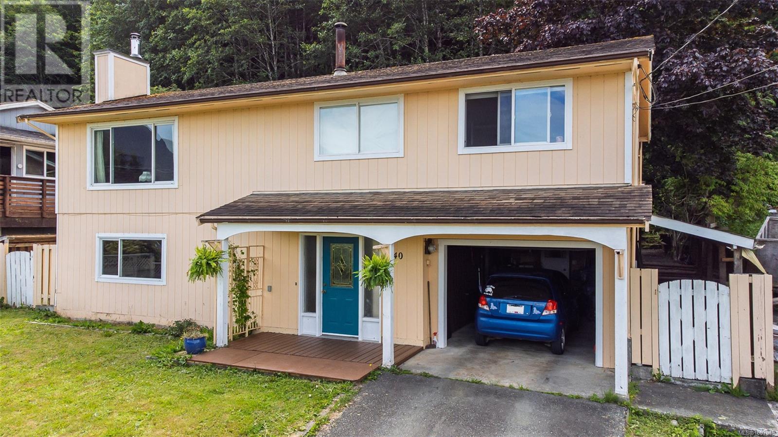 540 Macmillan Dr, Sayward, BC V0P 1R0