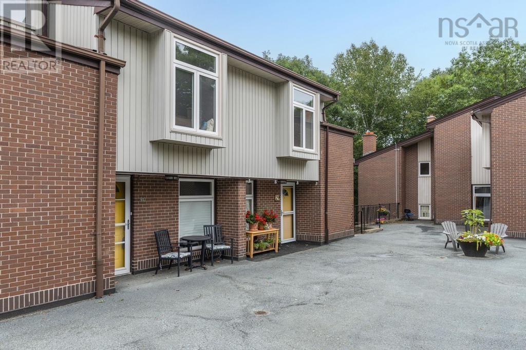 30 Garden Court Ter, Dartmouth, NS B3A 3S6