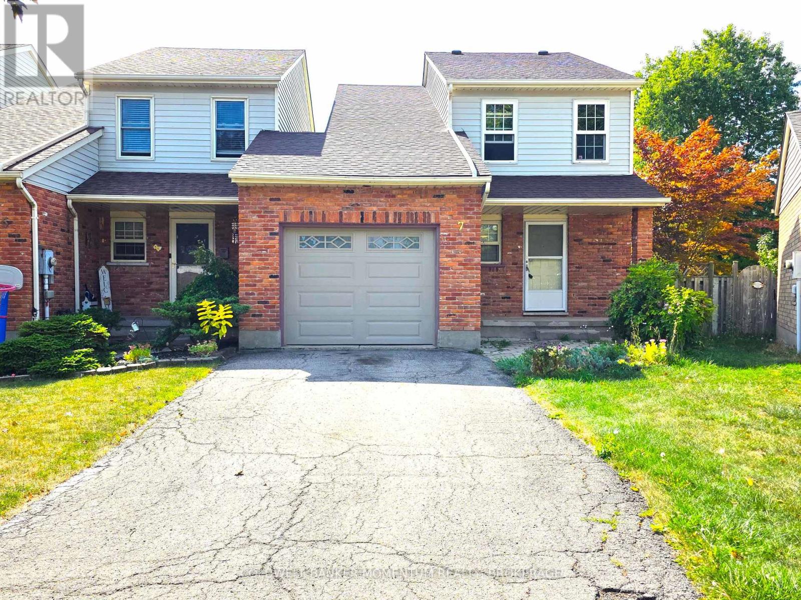 7 Terrama Ct, St. Catharines, ON L2S 3X1