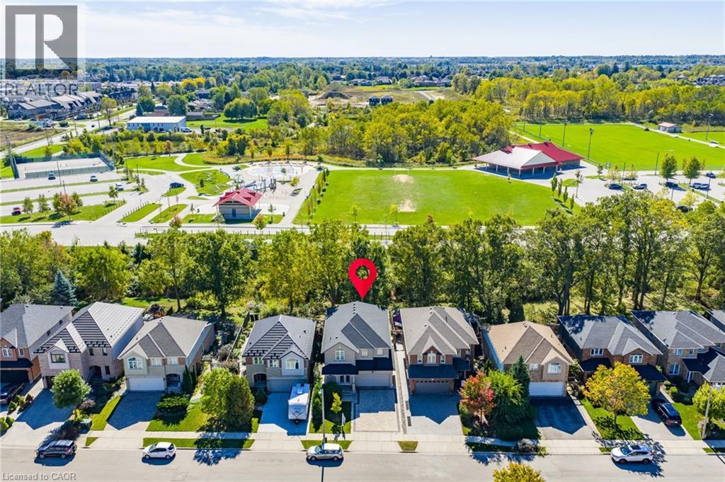 35 Pantano Dr, Hamilton, ON L9B 2Y4