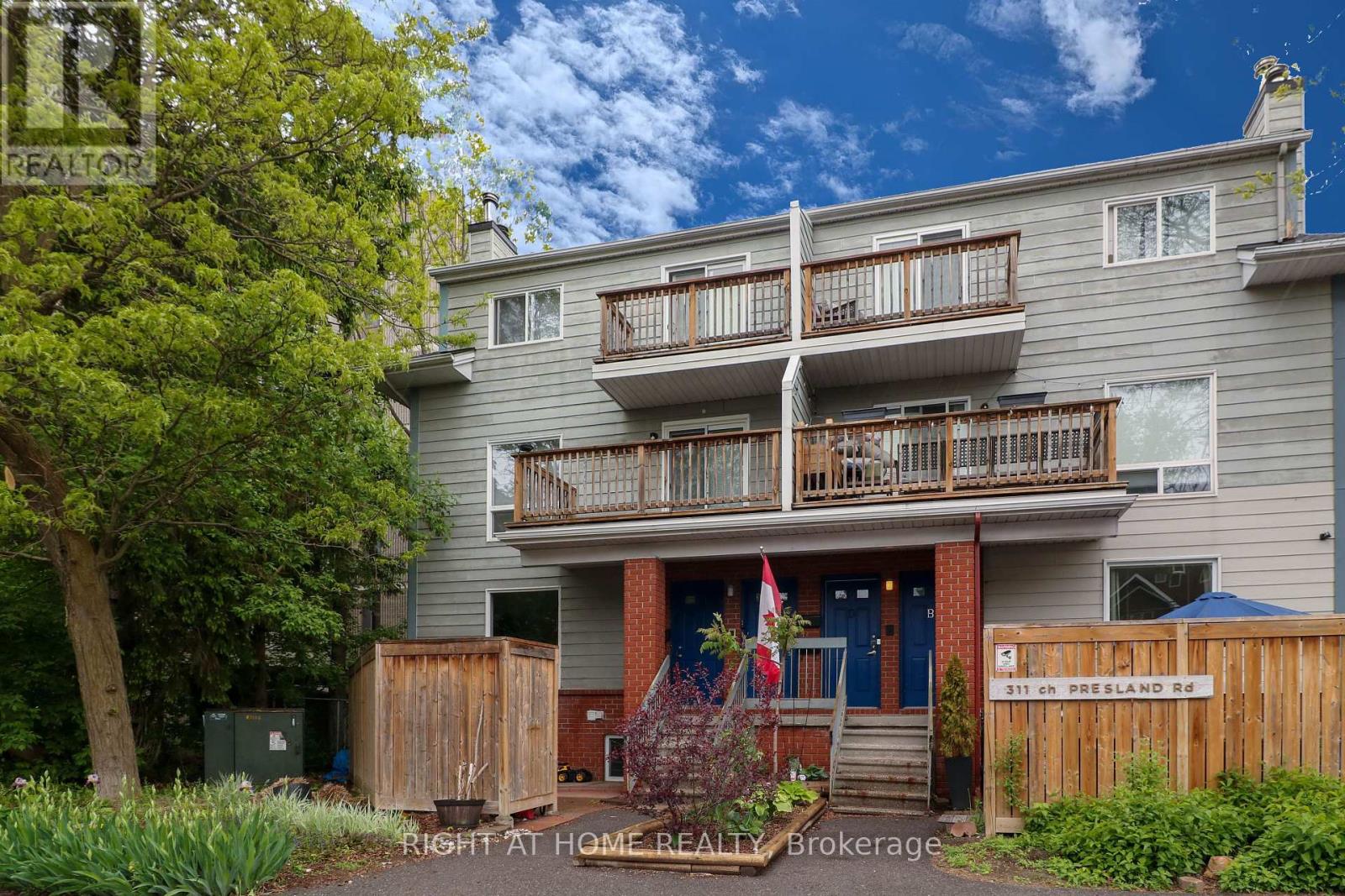 311 Presland Road #a, Ottawa, ON K1K 2B6