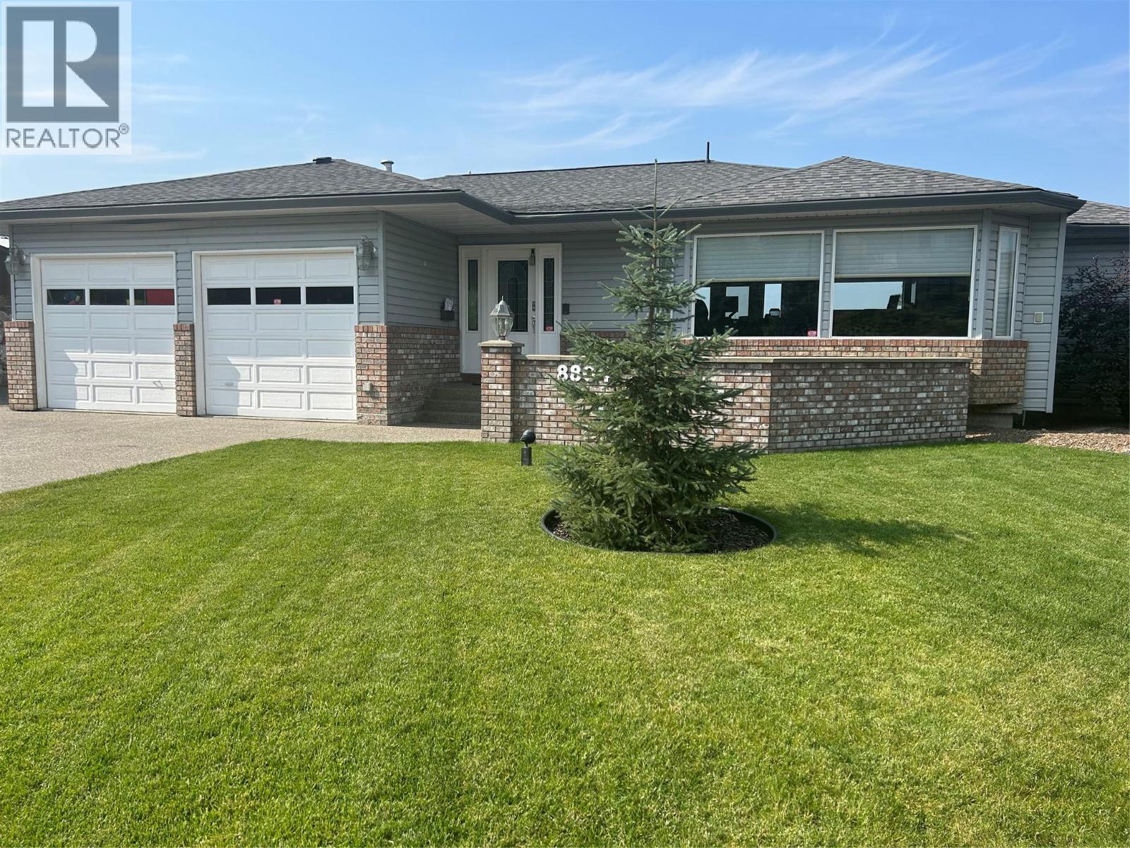 8804 Mariposa Pl, Coldstream, BC V1B 2G6