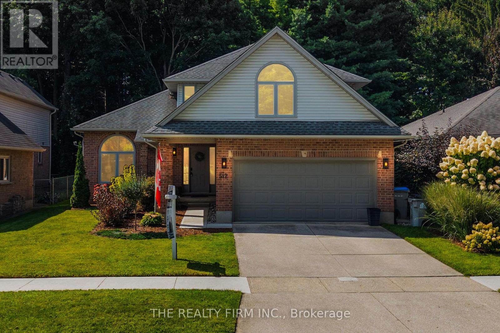 512 Riverview Dr, Strathroy-Caradoc, ON N7G 4B4