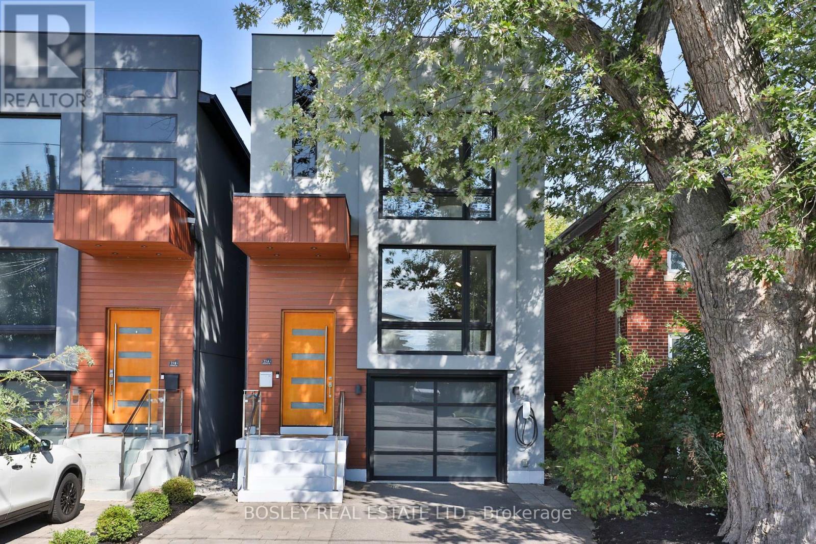 23 Lunness Rd #a, Toronto, ON M8W 4M2