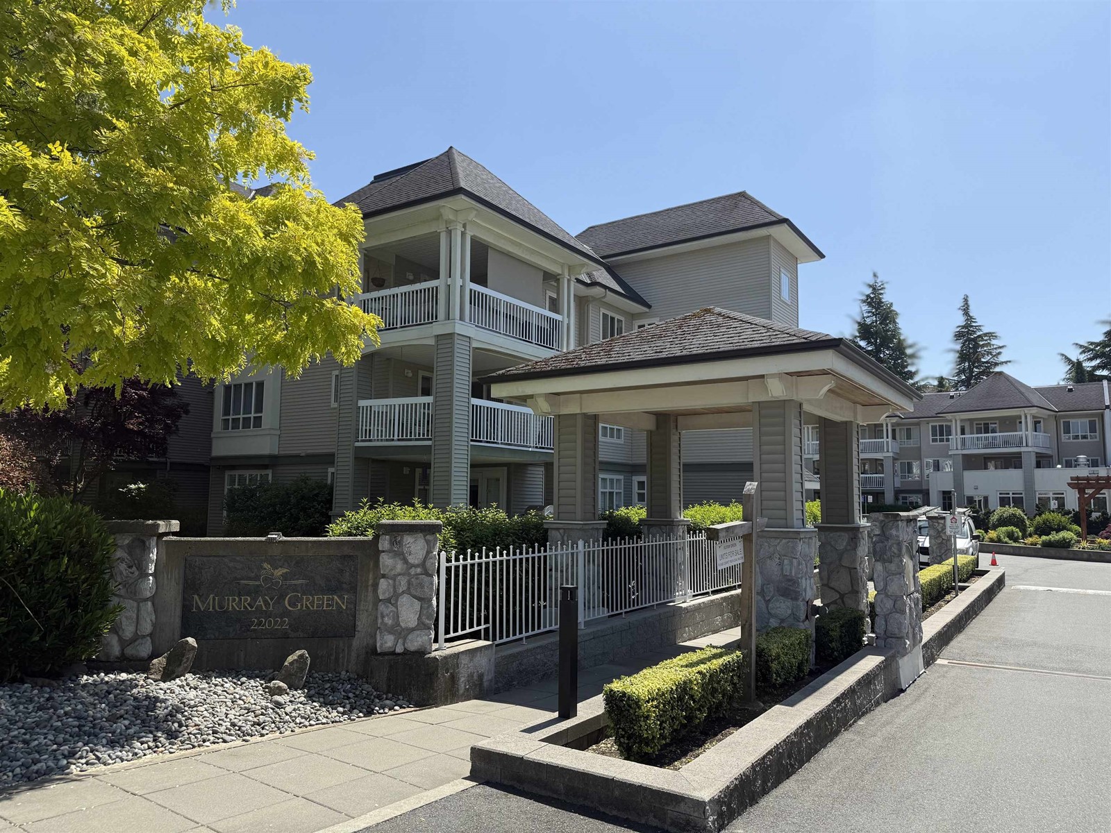 22022 49 Avenue Unit 210, Langley, BC V3A 3R9