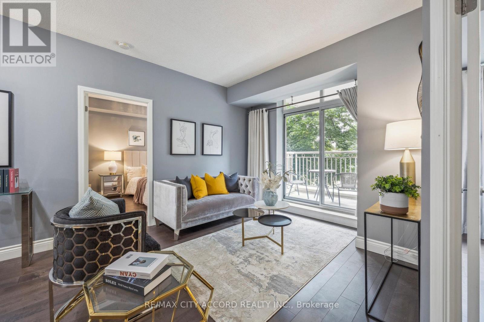 210 485 Rosewell Ave, Toronto, ON M4R 2J2
