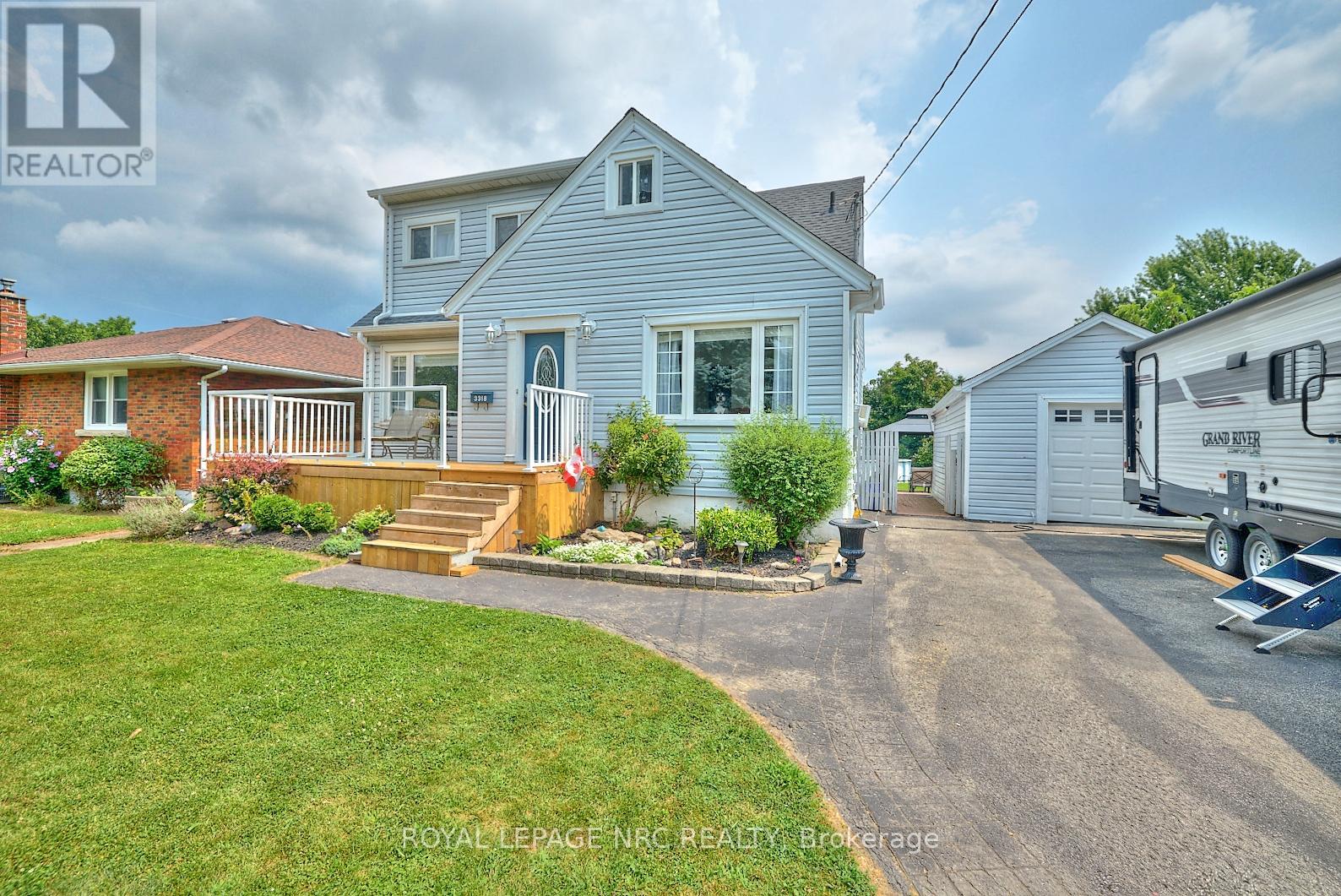 3318 Sinnicks Ave, Niagara Falls Church's Lane, ON L2J 2G3