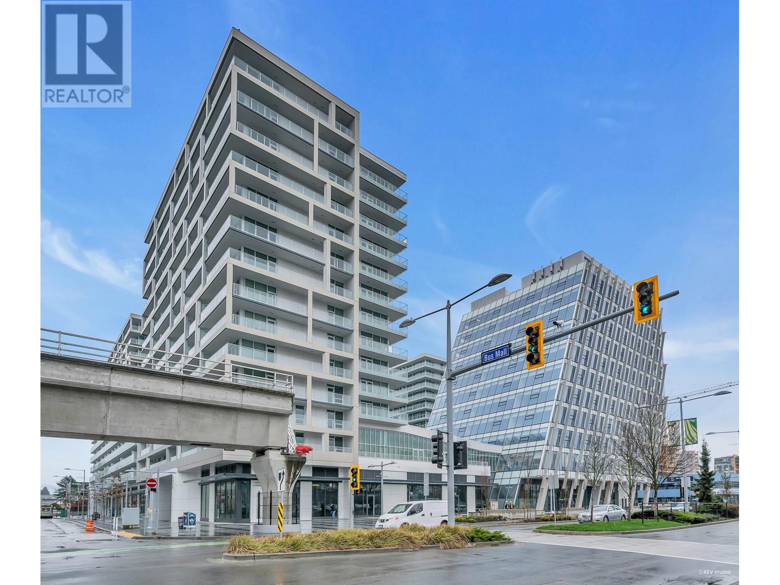 6320 No 3 Road Unit 860, Richmond, BC V6Y 0L5