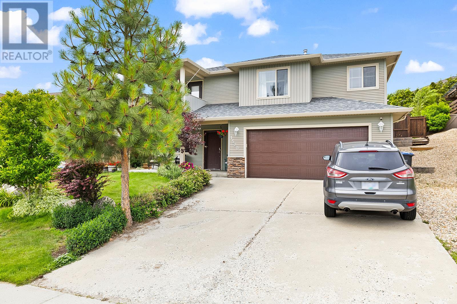 1520 Feedham Ave, Kelowna, BC V1P 1N8