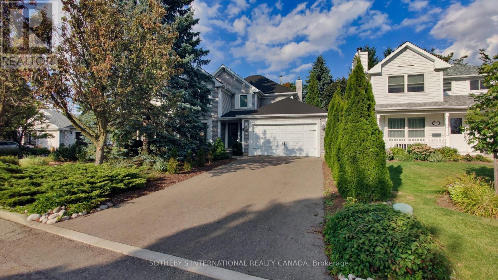 218 Dorchester Pl, Waterloo, ON N2T 2H7