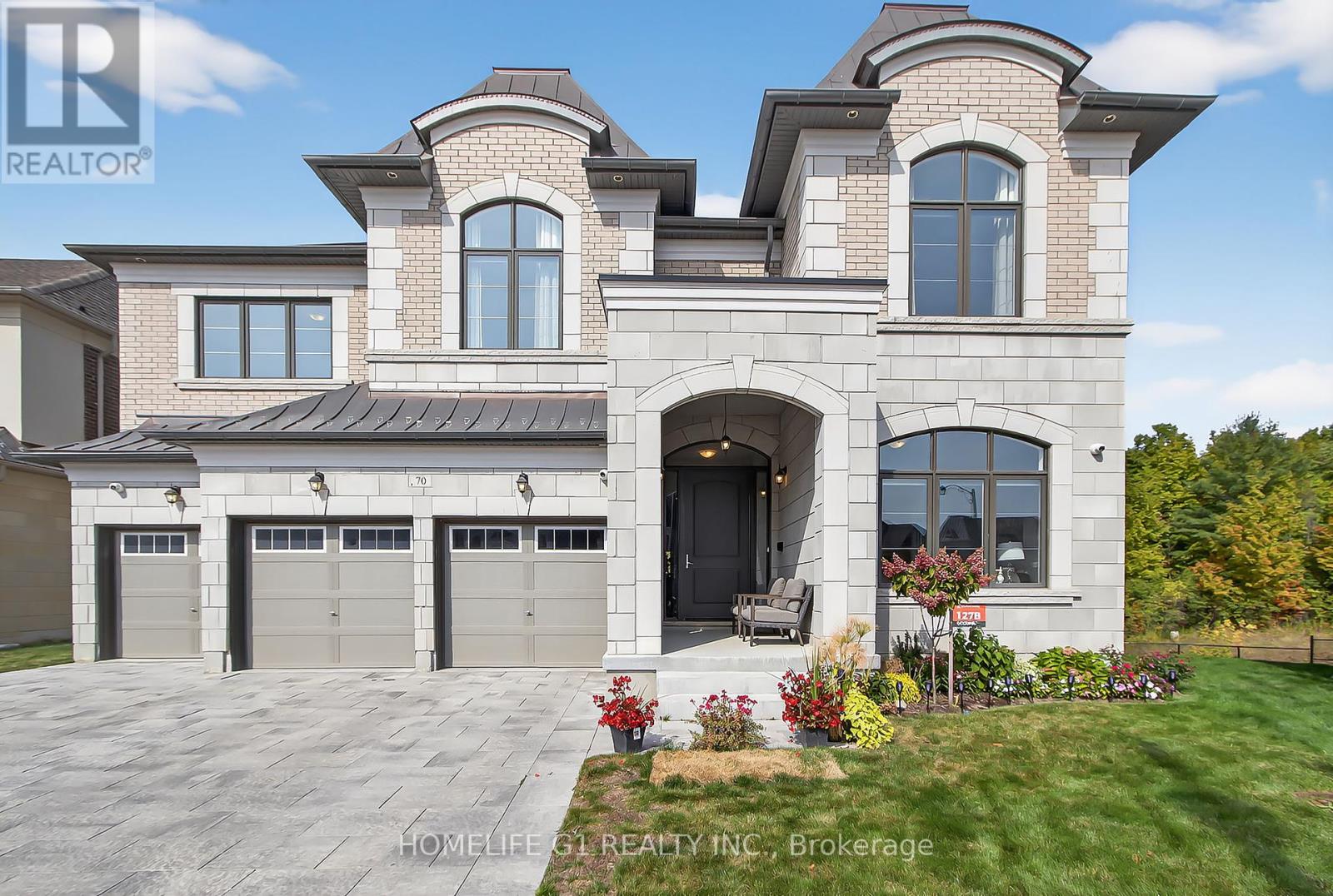 70 Appleyard Ave, Vaughan Kleinburg, ON L4H 4N3