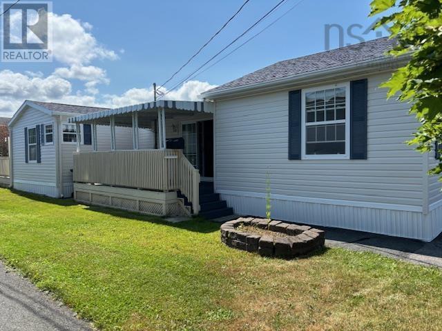 37 Belmont Dr, Bridgewater, NS B4V 4E6