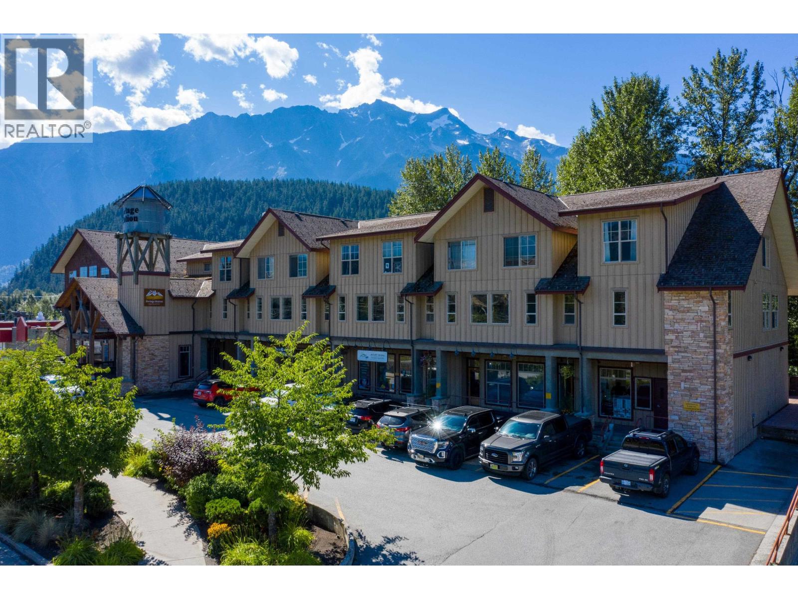 1436 Portage Road Unit 203, Pemberton, BC V0N 2L1