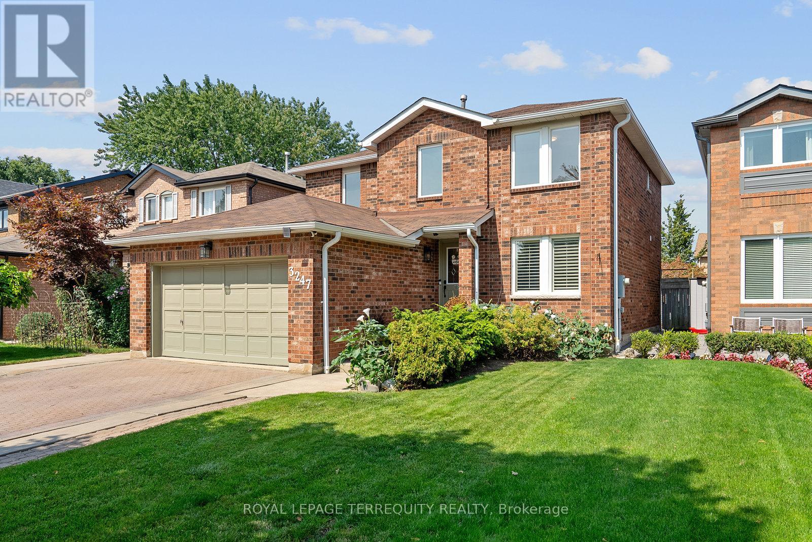 3247 Dovetail Mews, Mississauga, ON L5L 5G4