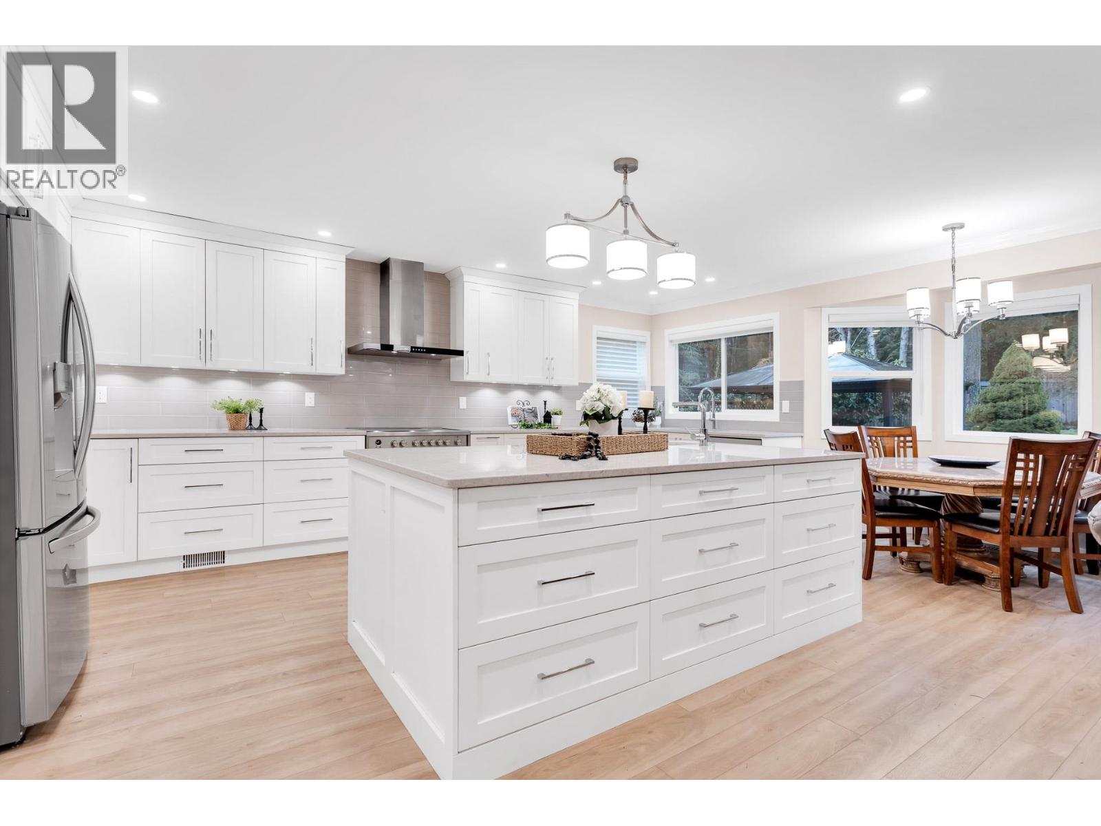 2443 Leclair Dr, Coquitlam, BC V3K 6G7