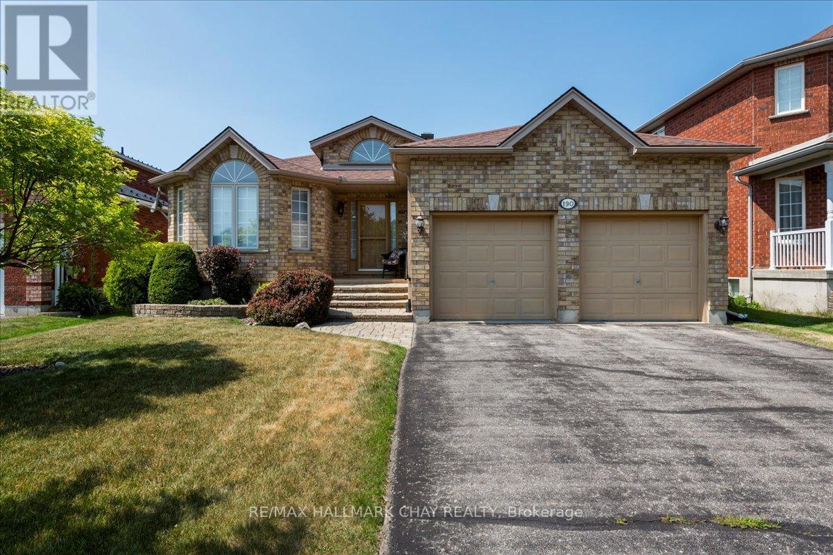 190 Pringle Dr, Barrie, ON L4N 0P7