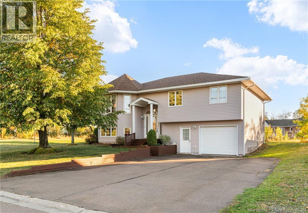 50 Ivy Rd, Moncton, NB E1G 2H4