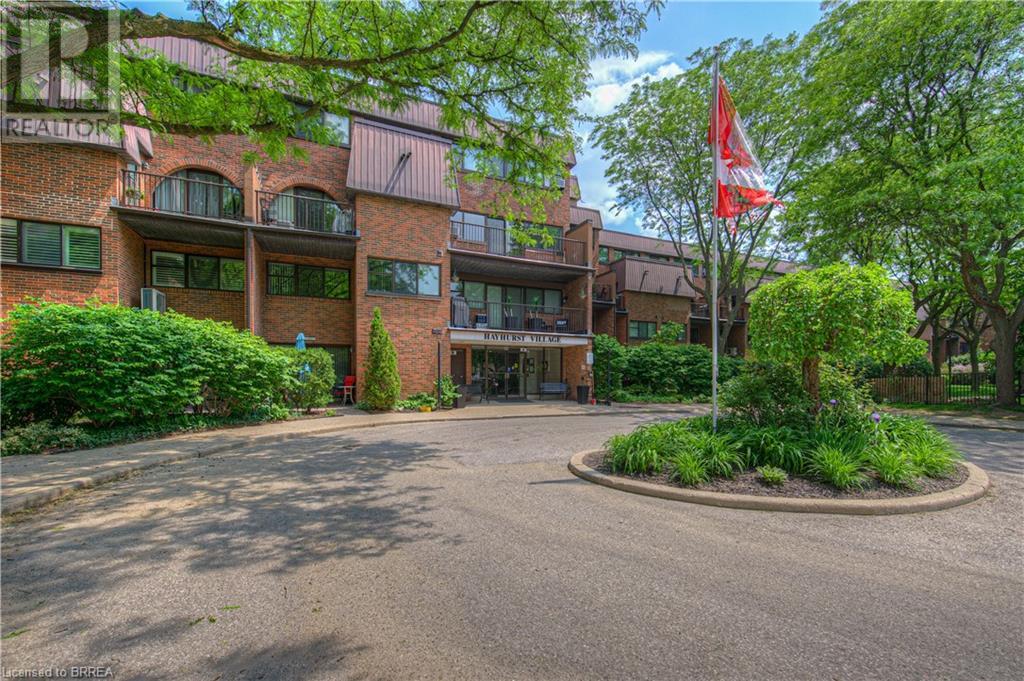 36 Hayhurst Road Unit 315, Brantford, ON N3R 6Y9