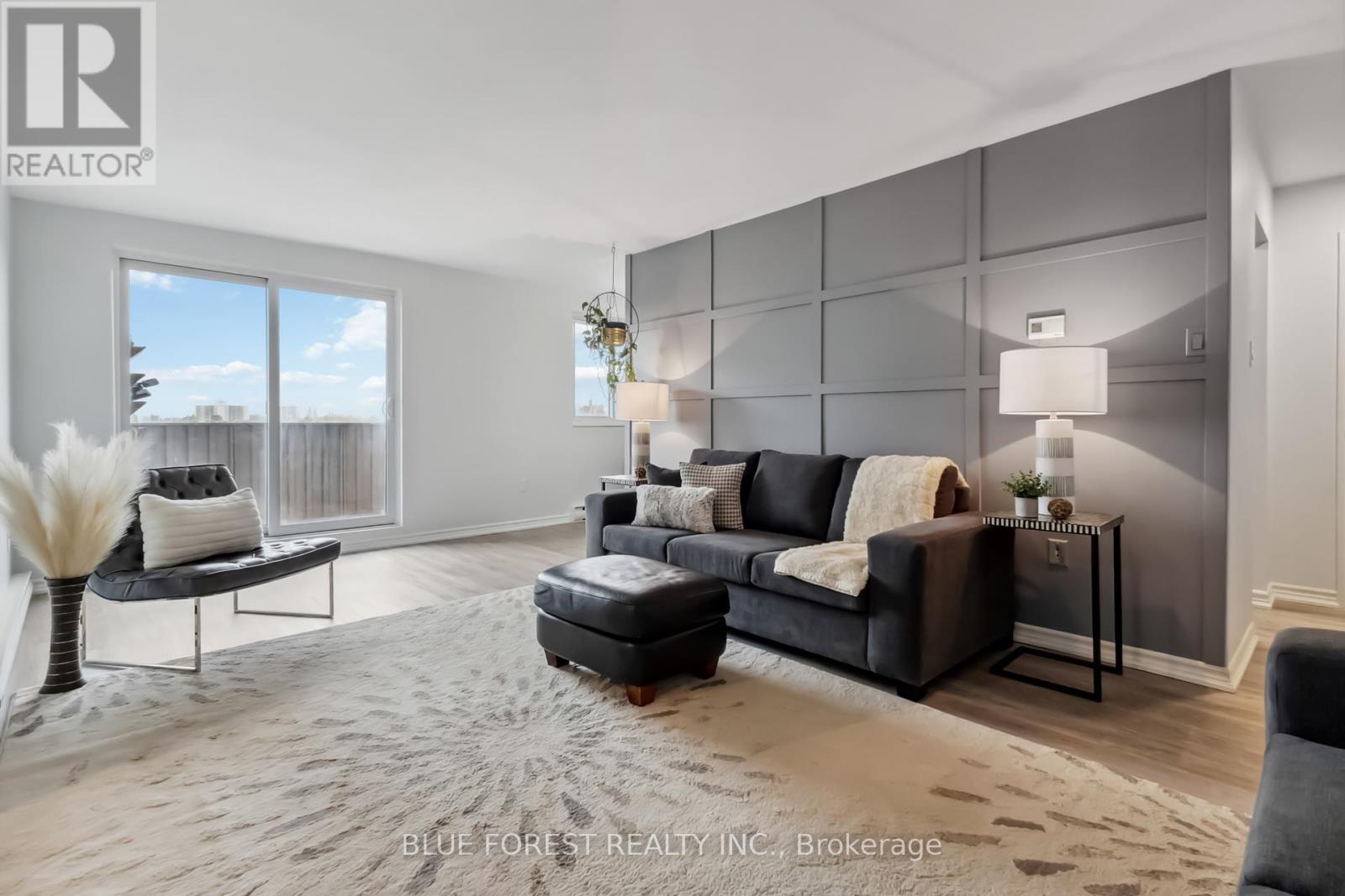 501 1100 Jalna Blvd, London, ON N6E 2M2