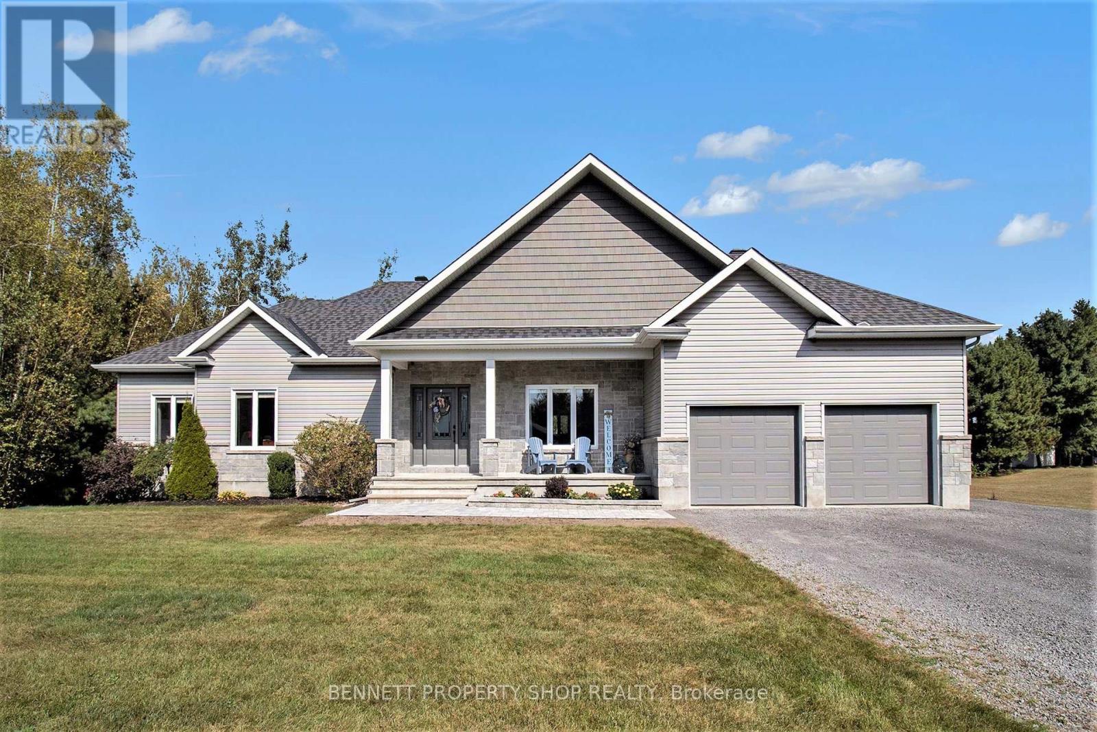 145 Moise Gendron St, Clarence-rockland, ON K0E 1E0