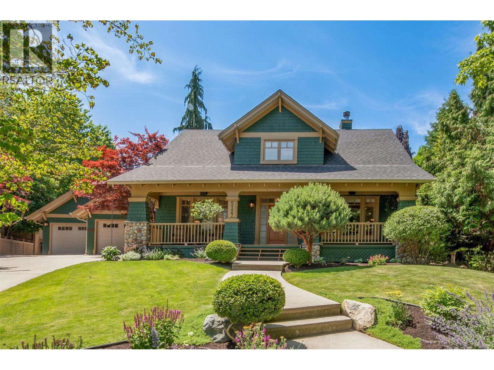 5127 Luckett Ct, Kelowna, BC V1W 4J1