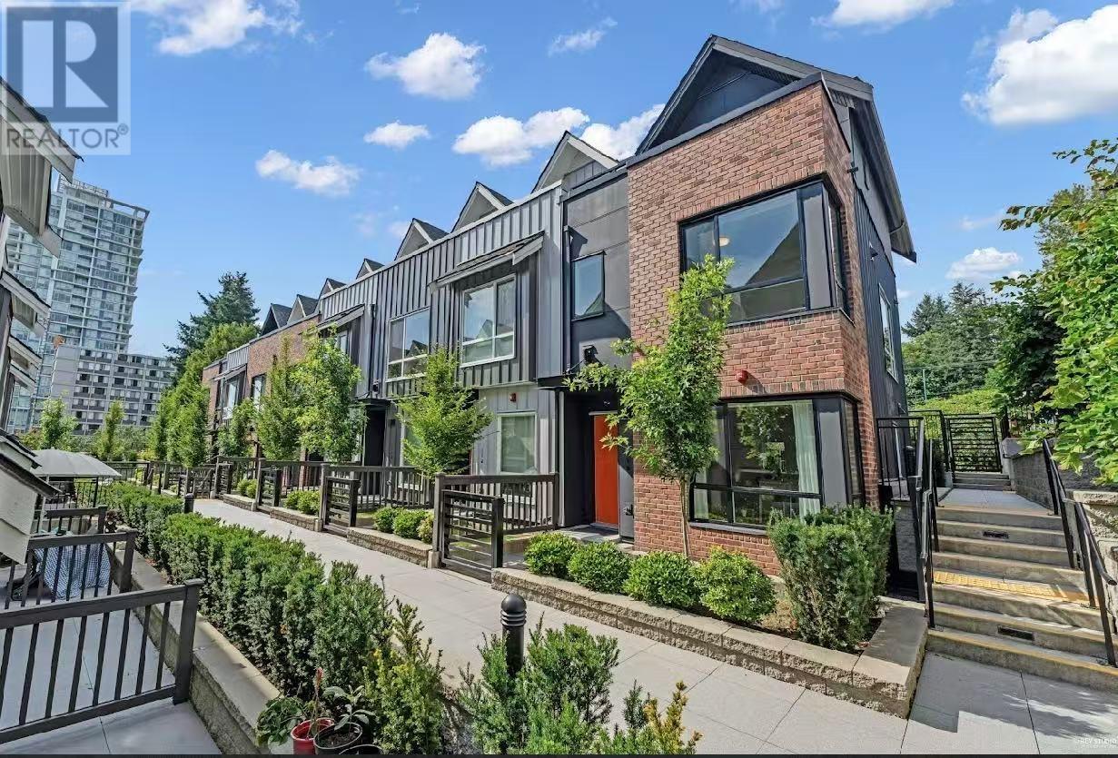 609 Sydney Avenue Unit 113, Coquitlam, BC V3K 3K1