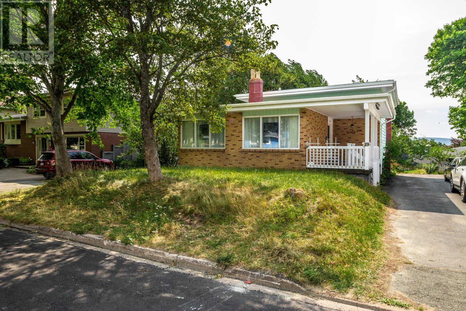 29 London Rd, St. John's, NL A1B 2G9