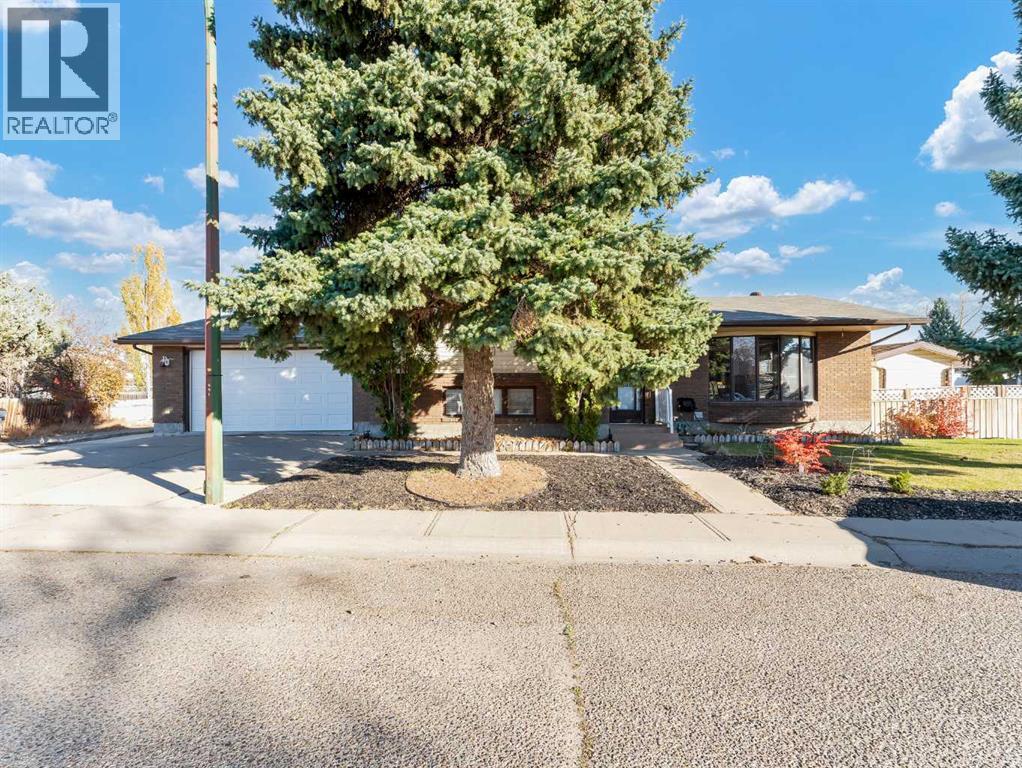 35 Rideau Cres SE, Medicine Hat, AB T1B 3X9