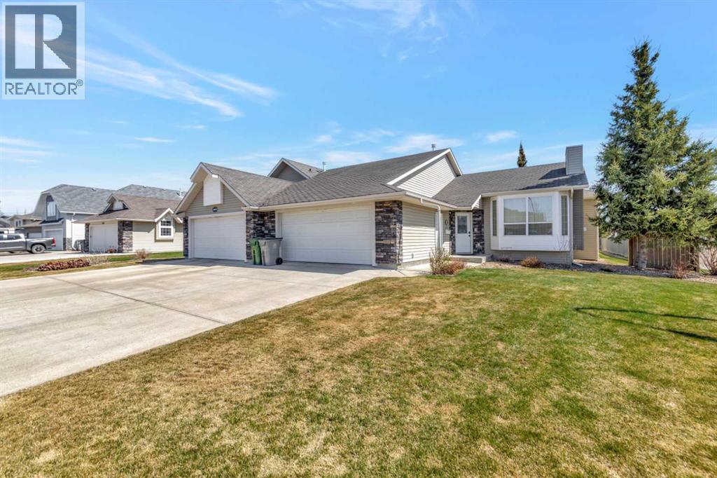 52 Avenueclose Unit 1901 Avenue Close #b, Lloydminster, AB T9V 2H1