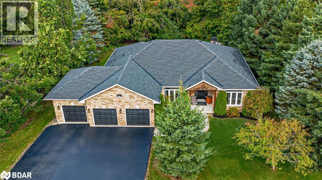 102 Highland Dr, Oro-Medonte, ON L0L 2L0