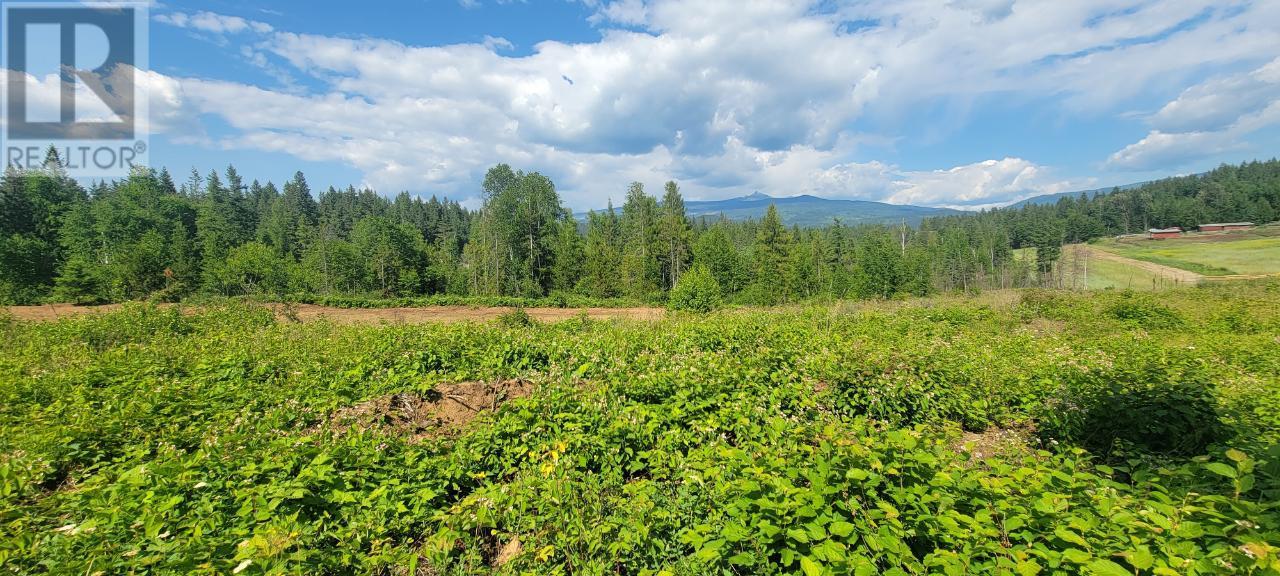 1 Yellowhead Highway, Clearwater, BC V0E 1N1
