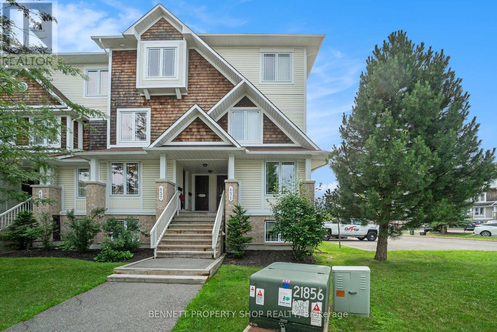 58 631 Louis Toscano Dr, Ottawa, ON K4A 0B7