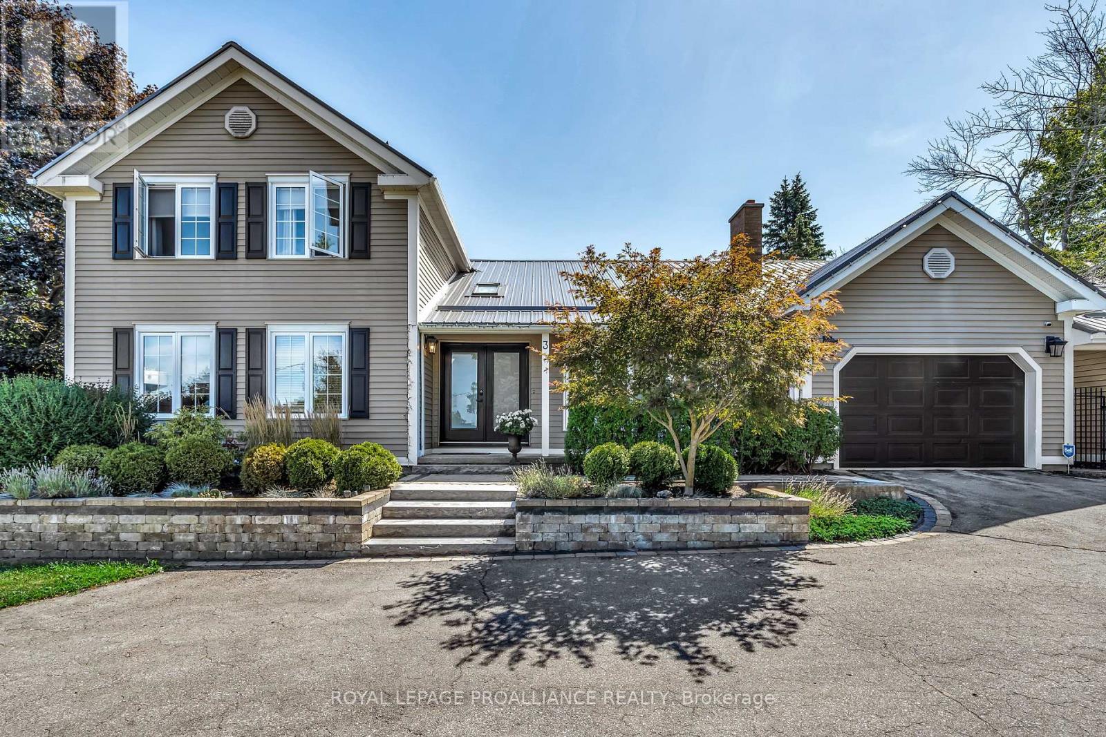 3 Wesley Acres Rd, Prince Edward County Bloomfield Ward, ON K0K 1G0