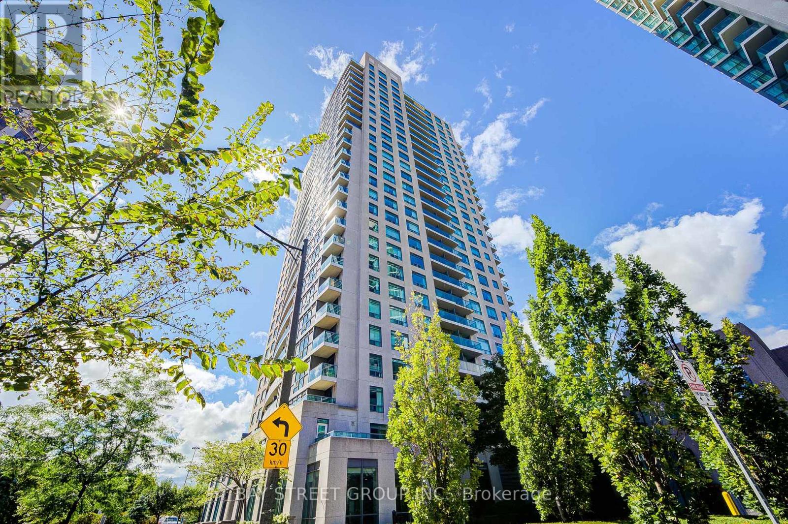 1107 30 Harrison Garden Blvd, Toronto, ON M2N 7A9