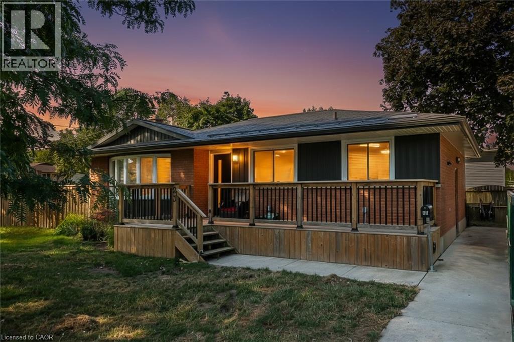 23 Wakelin Ter, St. Catharines, ON L2M 4K4