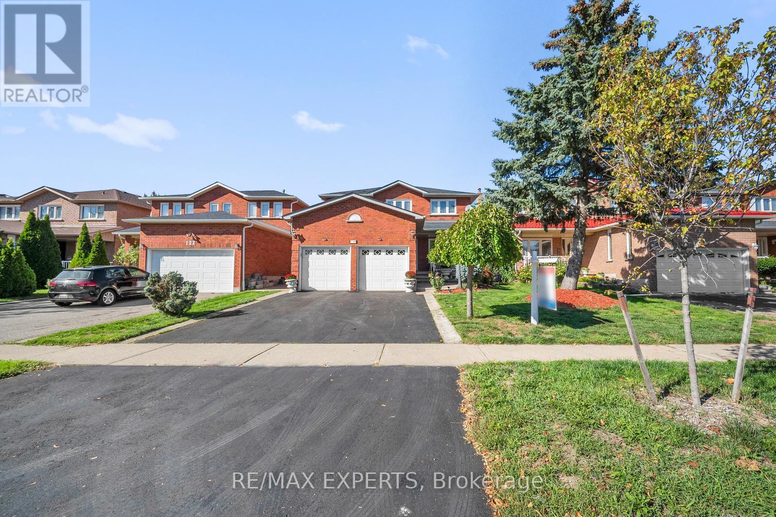 118 Chancellor Dr, Vaughan, ON L4L 7P1