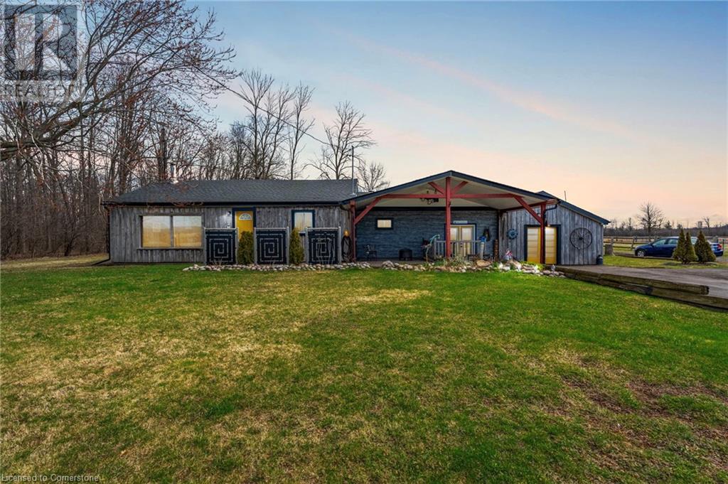 1716 Sunset Dr, Fort Erie, ON L2A 5M4
