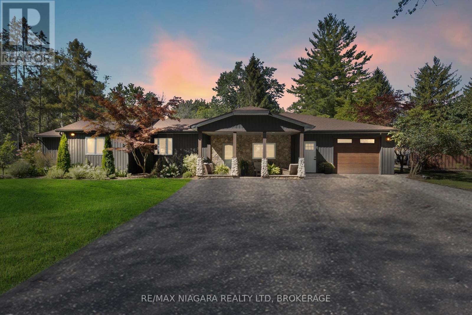 10408 Lakeshore Rd, Wainfleet, ON L3K 5V4
