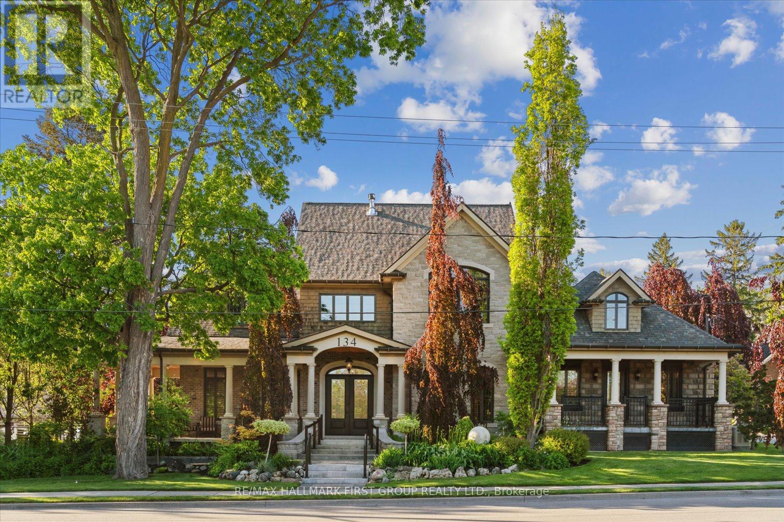 134 Front St E, Whitby, ON L1N 1A1