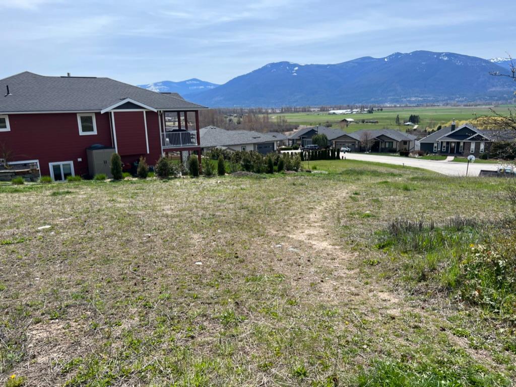 1021 Hawkview Dr, Creston, BC V0B 1G3 MLS 2475375 Houseful