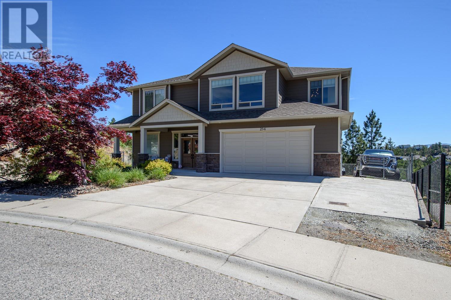 2541 Copper Ridge Dr, West Kelowna, BC V4T 2X6