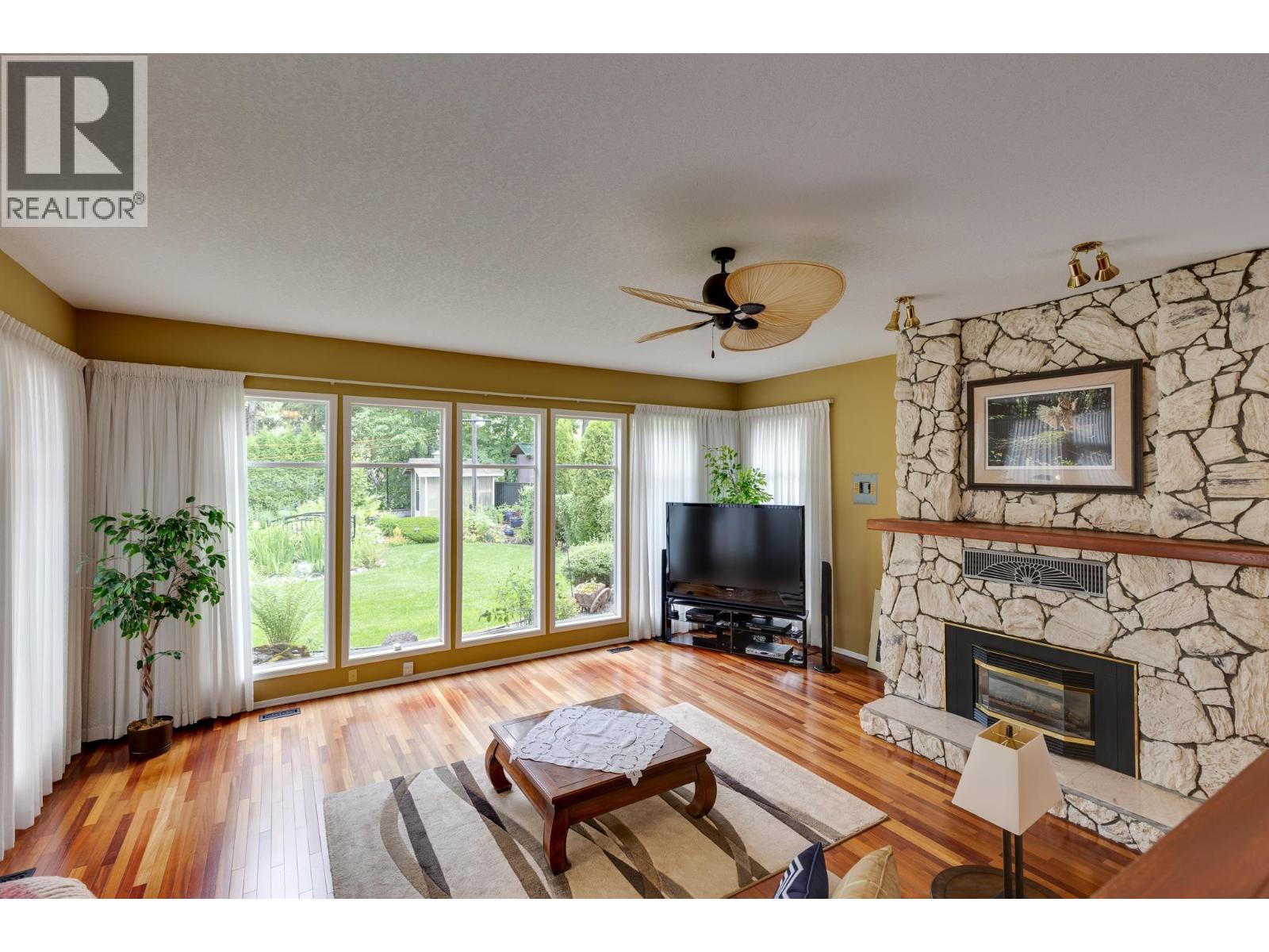 2500 Hammond Ave, Prince George, BC V2M 1A5