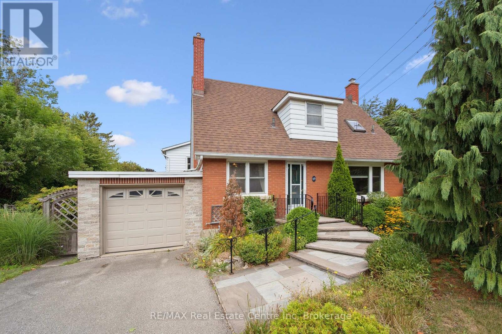 69 Forest St, Guelph, ON N1G 1J3
