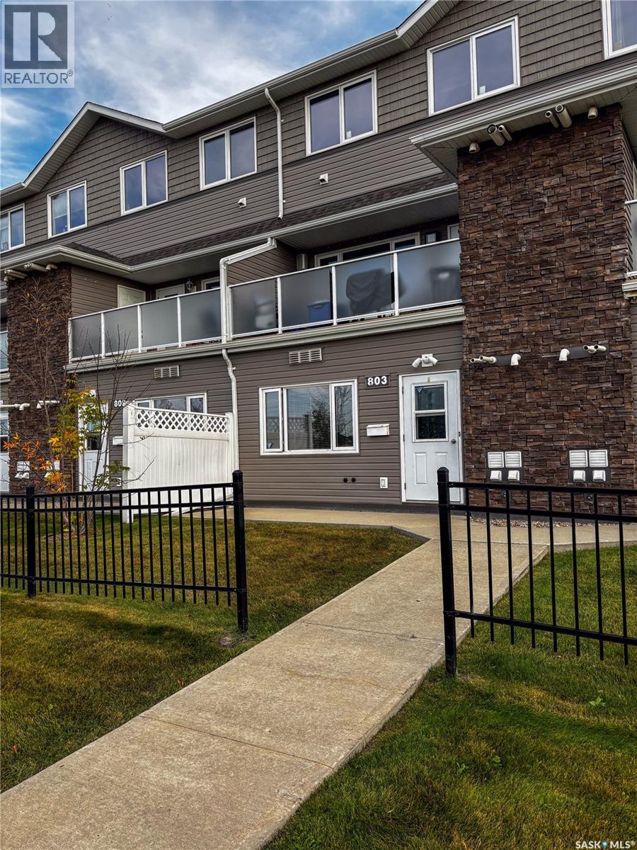 1022 Hampton Circle Unit 803, Saskatoon, SK S7R 0K3