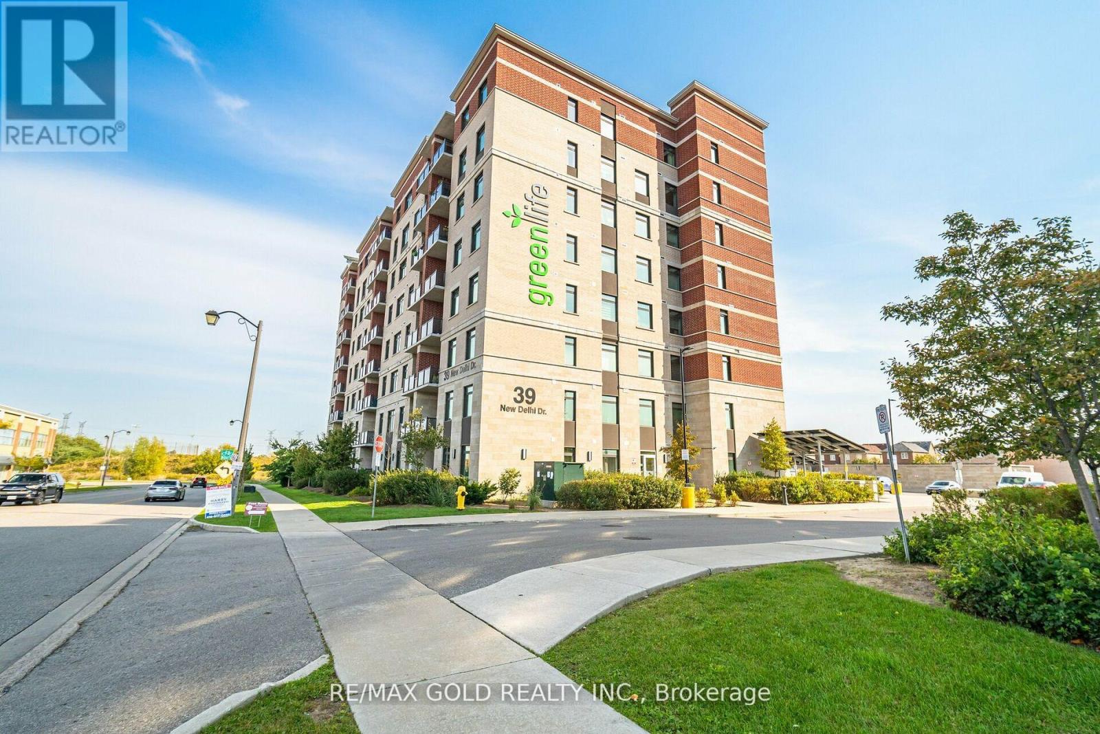 209 39 New Delhi Dr, Markham, ON L3S 0E1