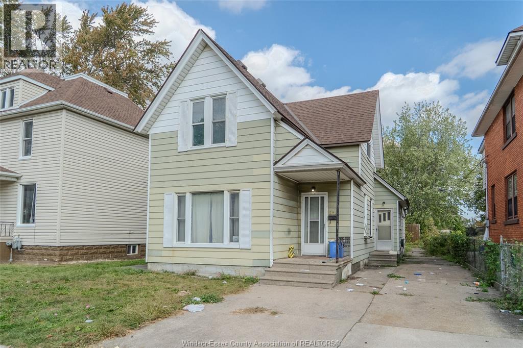 538 Oak, Windsor, ON N9A 5E6