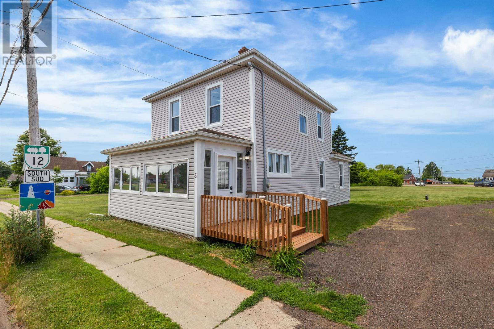 8 Lady Slipper Dr, Miscouche, PE C0B 1T0