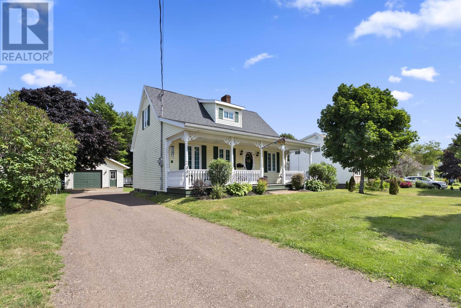 254 South Dr, Summerside, PE C1N 3Y9