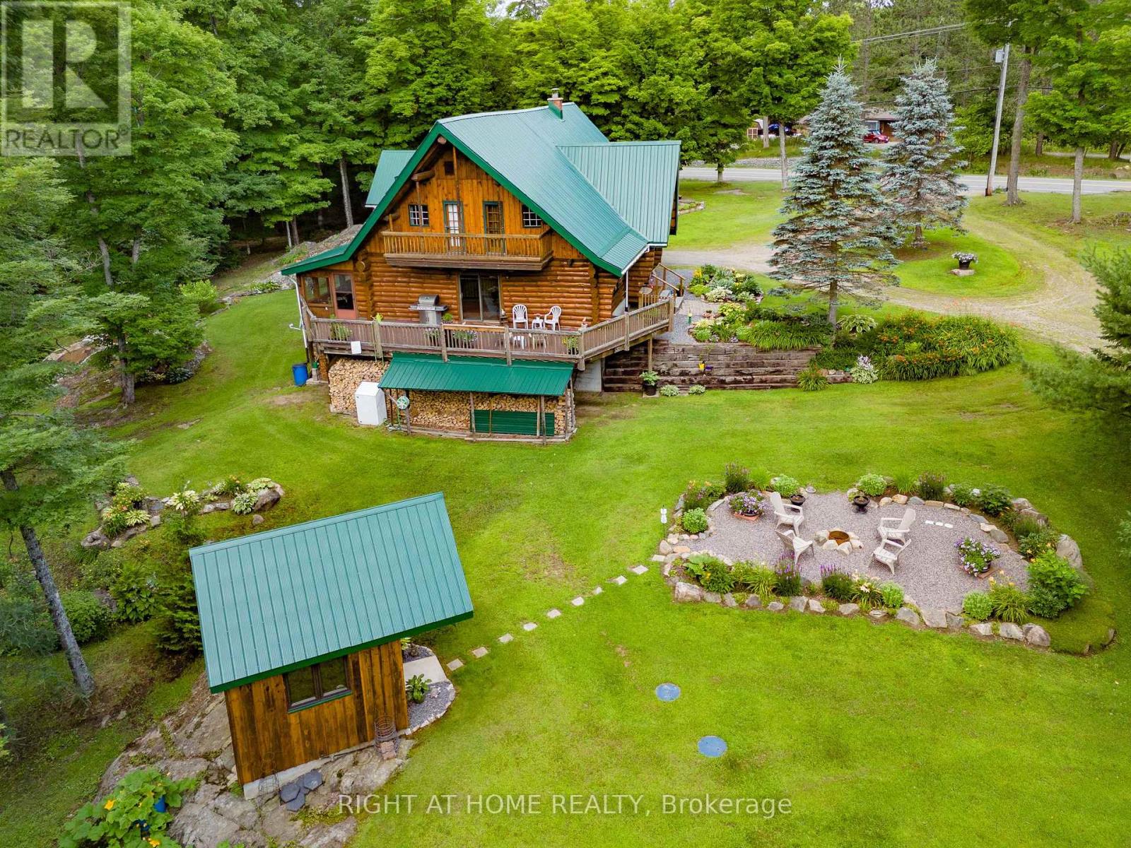 1696 Highway 118 E, Bracebridge Draper, ON P1L 1X1