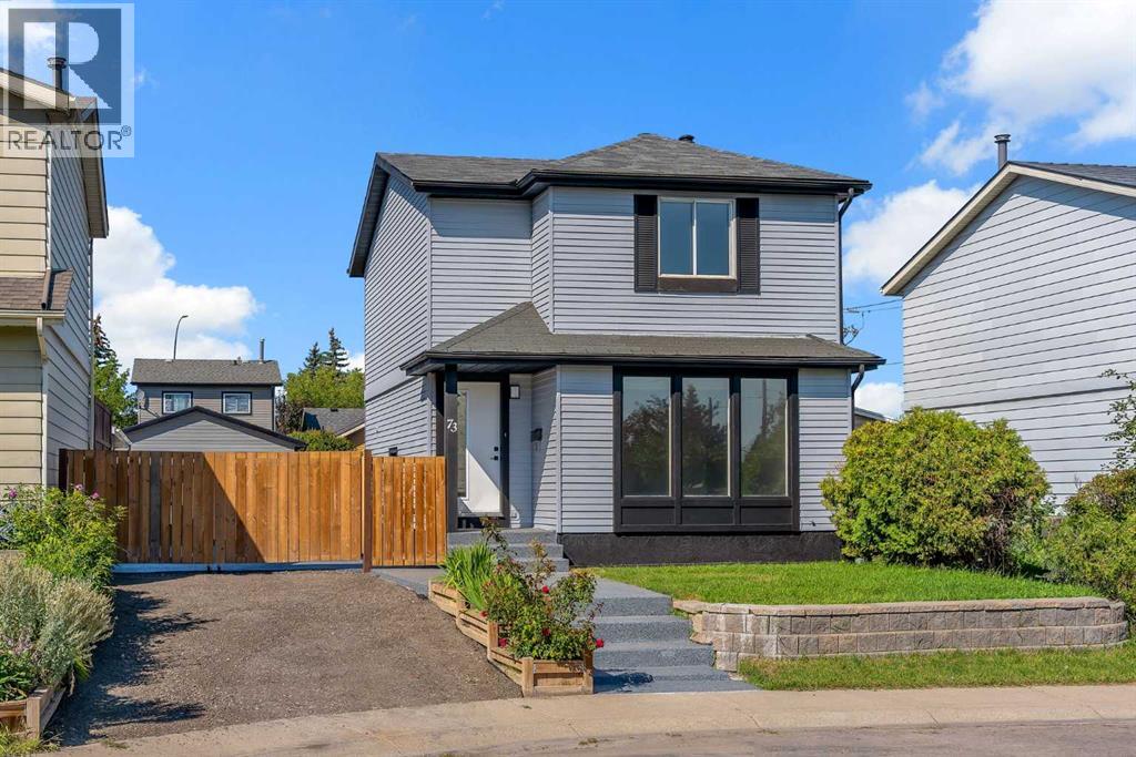73 Erin Woods Pl SE, Calgary, AB T2B 2W5